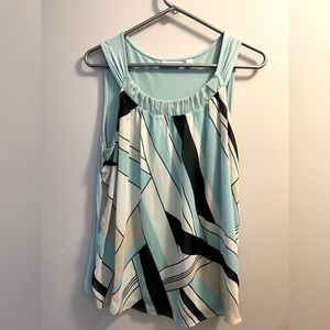 New York and Company Perfect Spring top for work or going out size Medium